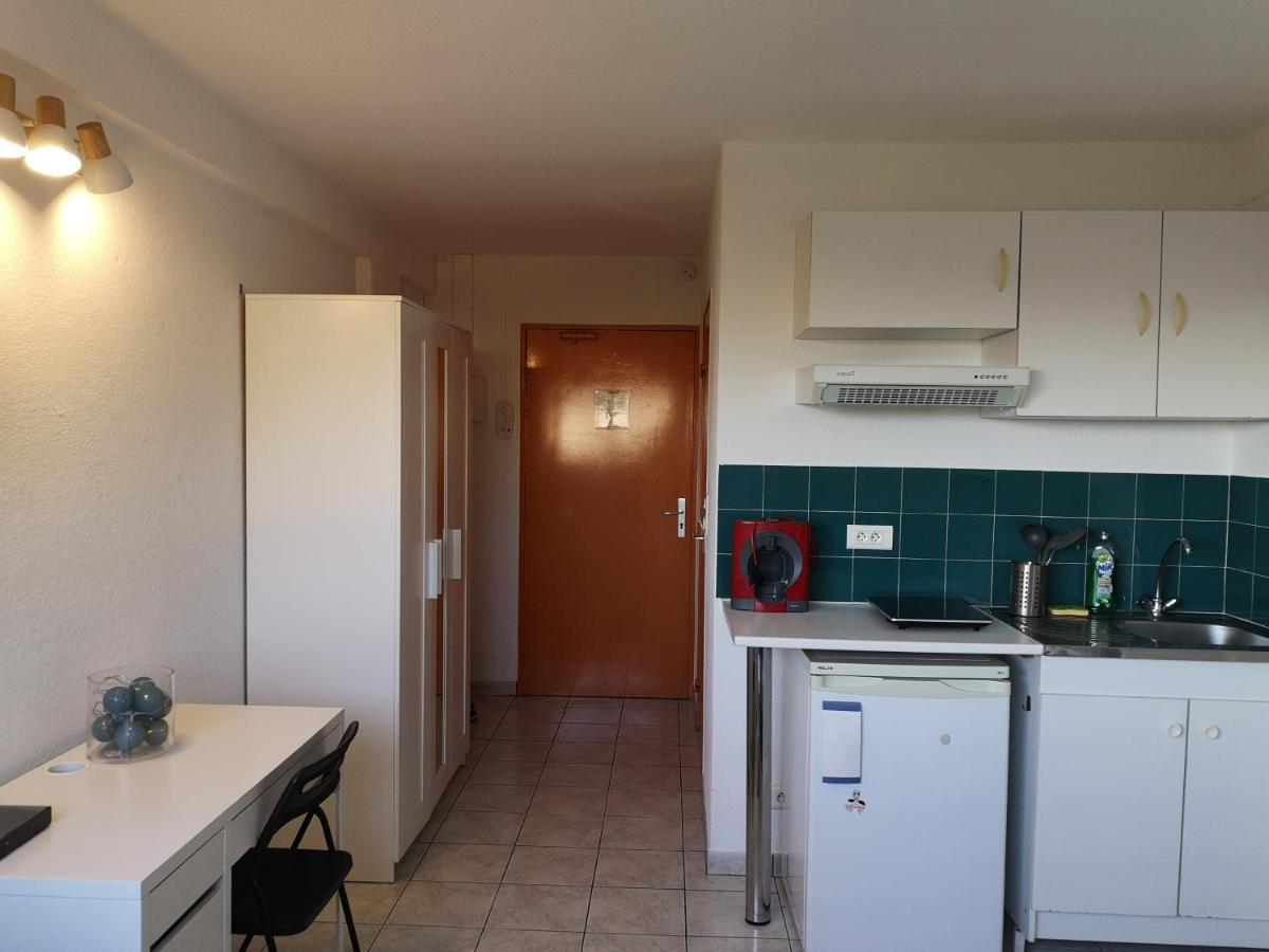 Studio A 15 Minutes Des Plages Ла-Валетт-дю-Вар Экстерьер фото