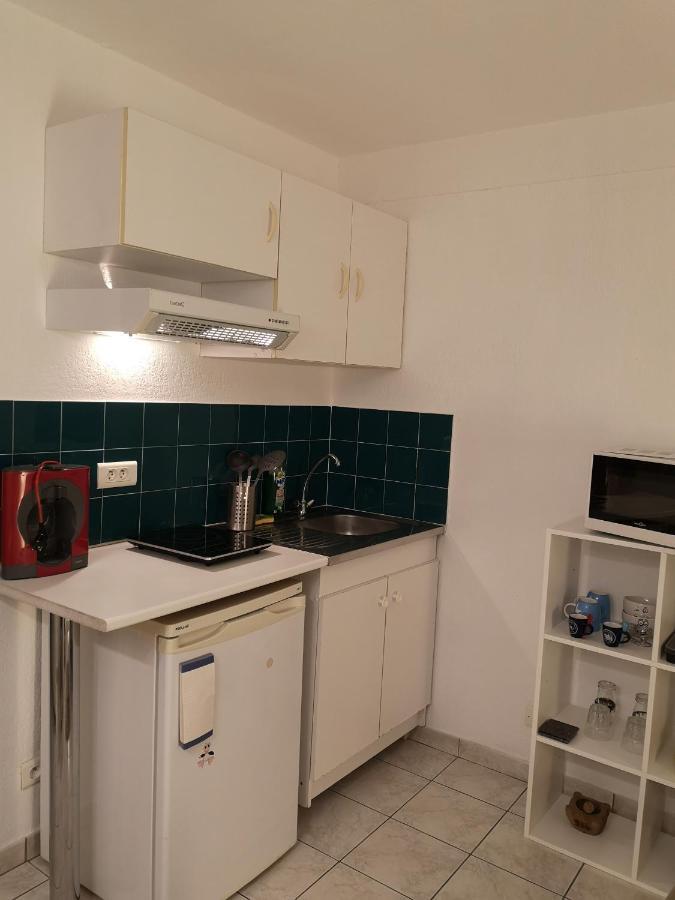 Studio A 15 Minutes Des Plages Ла-Валетт-дю-Вар Экстерьер фото